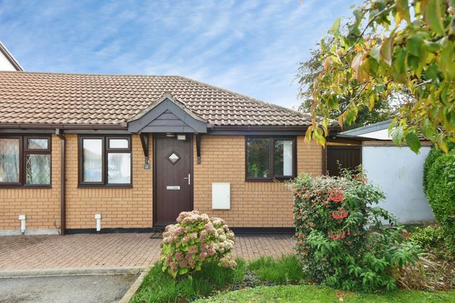 2-bed bungalow on Cherry Tree Court, Calne, £250,000