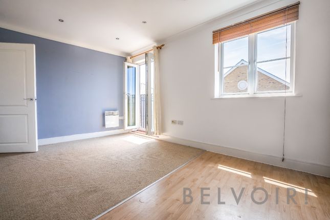 Flat for sale in Propelair Way, Colchester