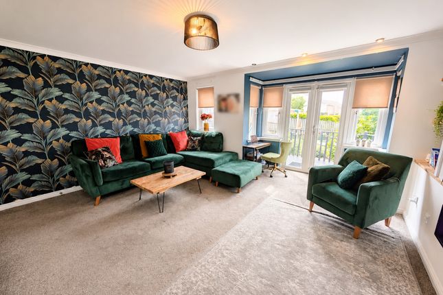 4, Clytus Court, Saltcoats photo 3