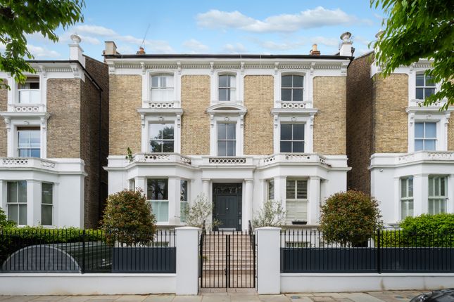 英国☆ウィンスタンレイ ケンジントンキャット☆Kensington　No.26 Kensington Bed Flat For Sale Notting Hill Bedroom Property For