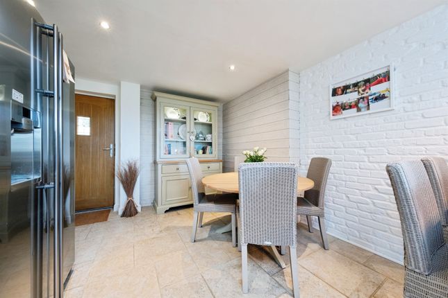 Horseshoe Cottage, Brook Farm, Brackley photo 4
