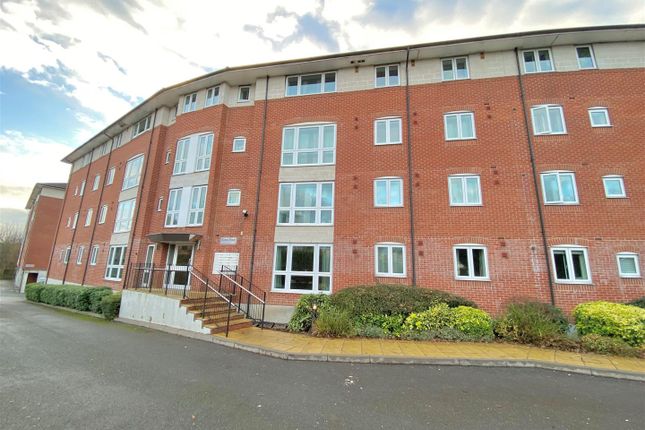 Flat for sale in North Drive, Hatfield