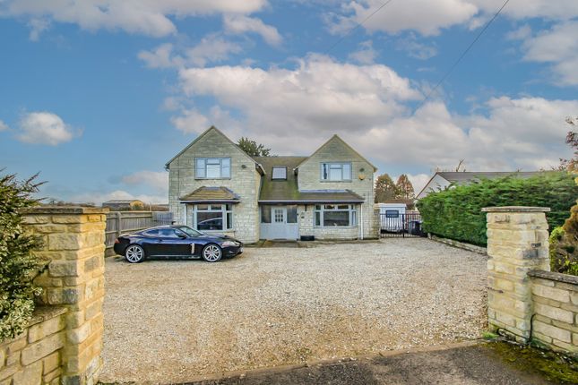 Thumbnail Detached house for sale in 83 Milestone Road, Carterton, Oxfordshire OX18 3Rl
