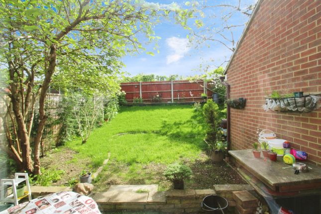 Semi-detached house to rent in Columbine Gardens, Oxford