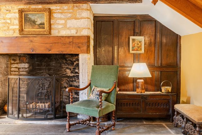 The Portcullis, Kilcott Road, Wotton-under-edge photo 2
