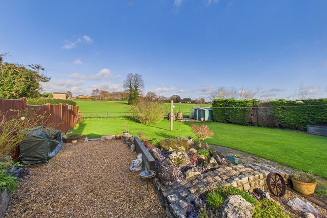 34 Hogg Lane, High Wycombe photo 3