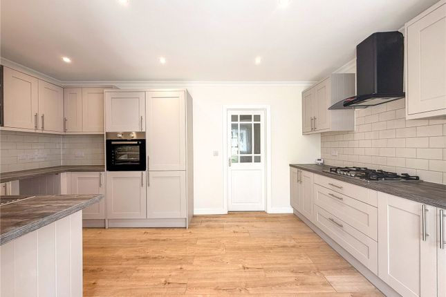 32, Asquith Boulevard, Leicestershire photo 3