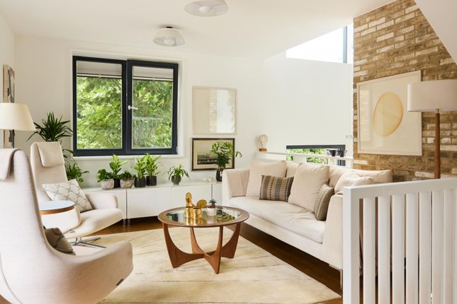 4, Essex Mews, London photo 3