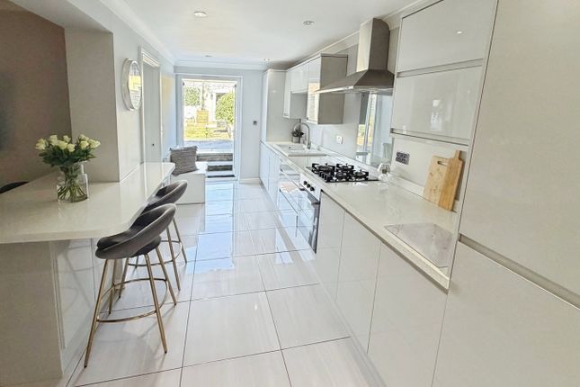 3, Alma Terrace, Port Talbot photo 4