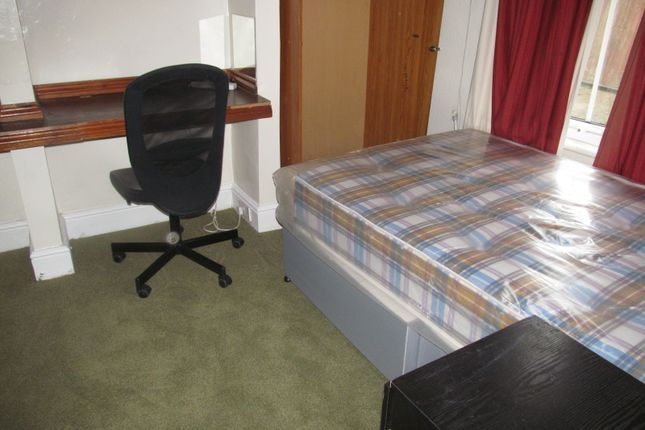 603, Eastern Avenue, Reading photo 3