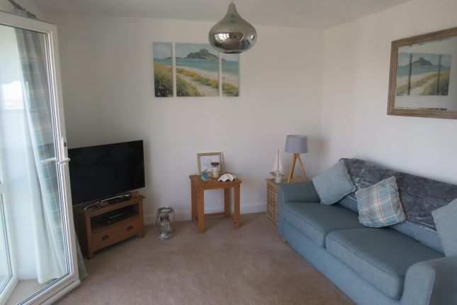 15, Gibson Way, PENARTH photo 3