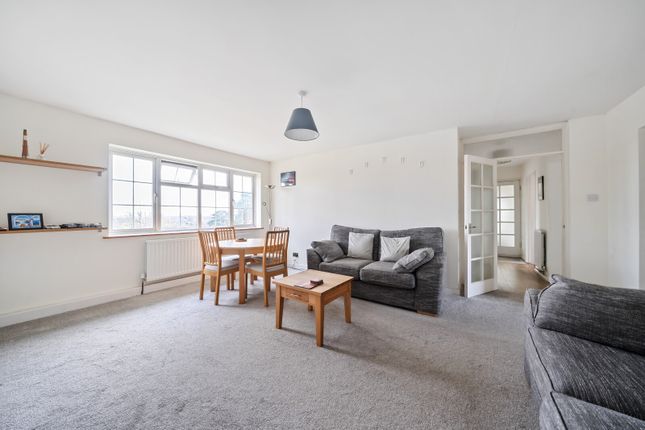 Flat for sale in Brooklyn Court, Woking