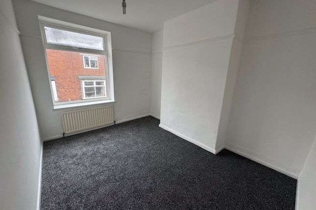 Terraced house to rent in May Avenue, Ryton