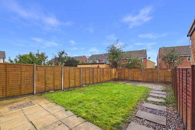 14 Hazlitt Croft, Cheltenham photo 4