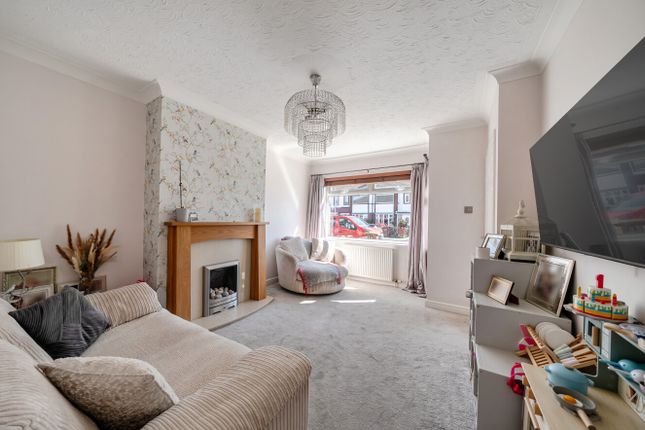 64, Aston Road, Hull photo 2