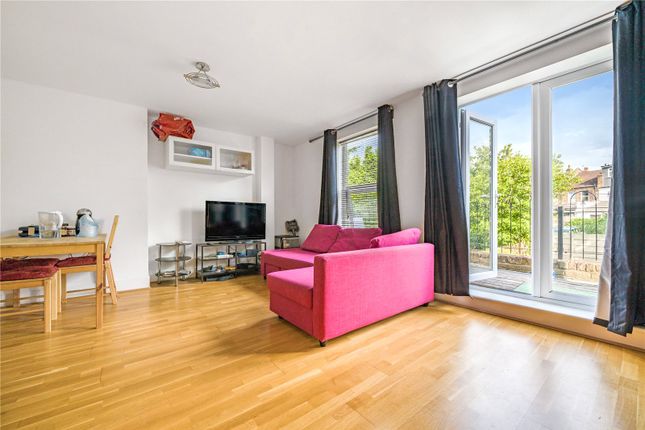 54b, Station Road, London photo 3