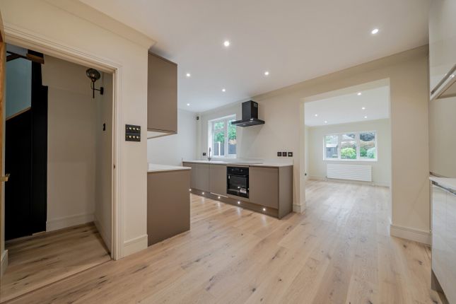 53, Beverley Road, Bromley photo 2