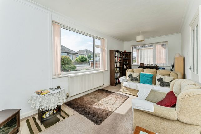 17, St. Georges Drive, Denbighshire photo 2