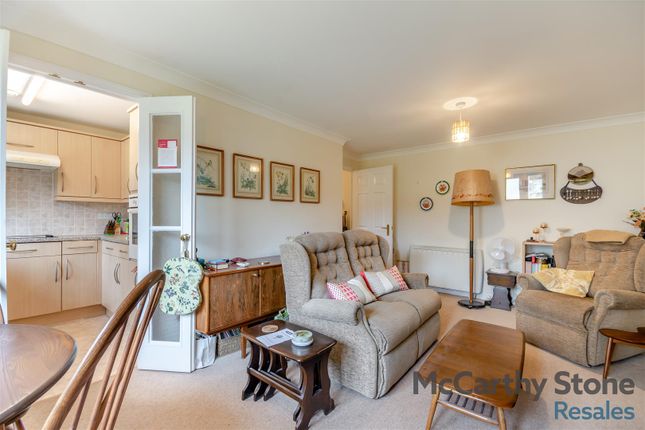 6 Hartwell Court, Church Street, Eastwood photo 4