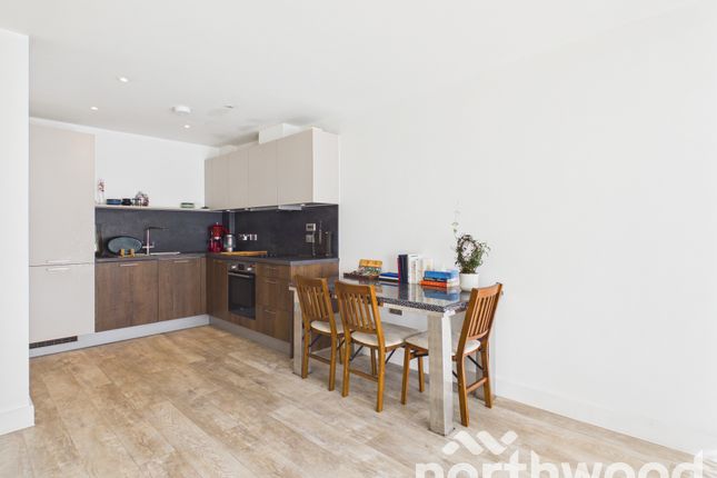 63 Victoria Point, George Street, Ashford photo 4