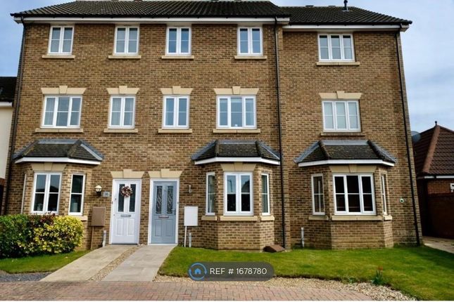 Thumbnail Terraced house to rent in Manning Road, Bury St Edmunds