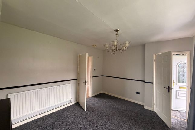33 Coronation Road, Walsall photo 3