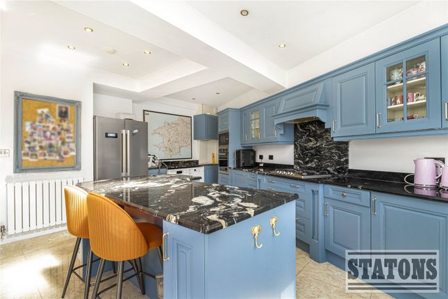 60, St Margarets Avenue, London photo 3