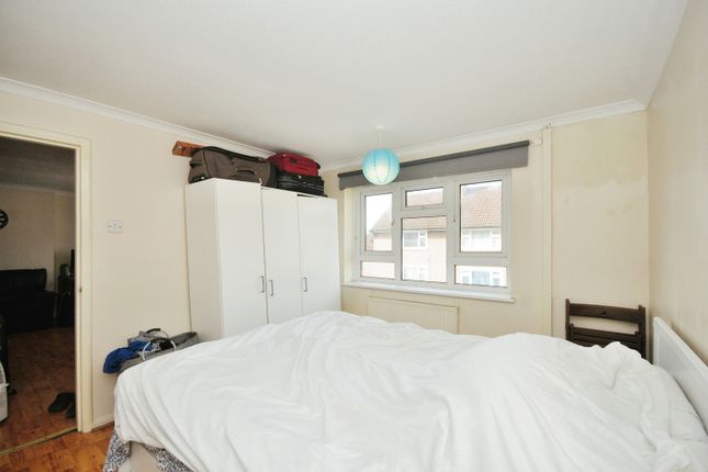 30, Hengist Road, London photo 3