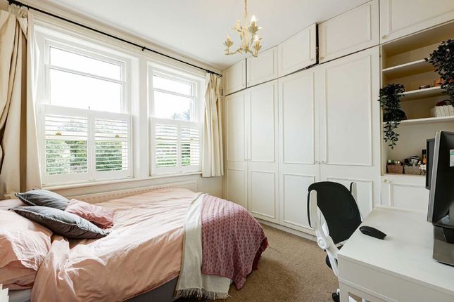 30B, Fontenoy Road, London photo 4