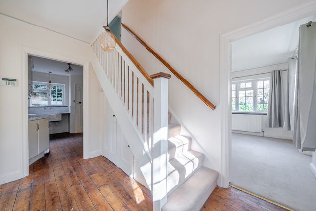 North Cottage, 41 Candlemas Lane, Beaconsfield photo 2