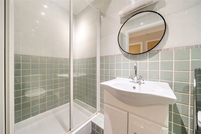 Flat for sale in Highland Road, Bromley