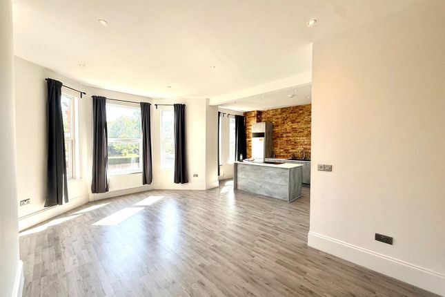 Apartment 3 74, Shorncliffe Road, Folkestone photo 2