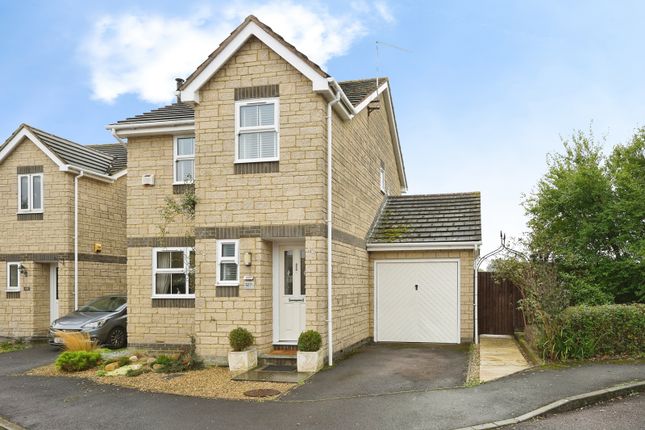 3-bed detached on Woodlands Road, Wotton-under-Edge, £370,000