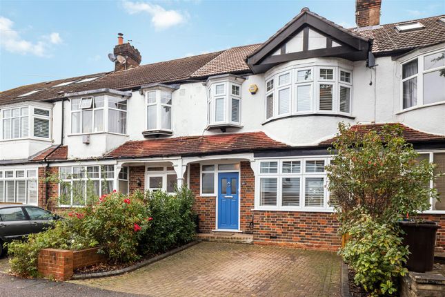 Thumbnail Property for sale in Cannon Close, London