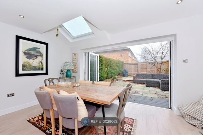 Horseshoe Crescent, Beaconsfield photo 5