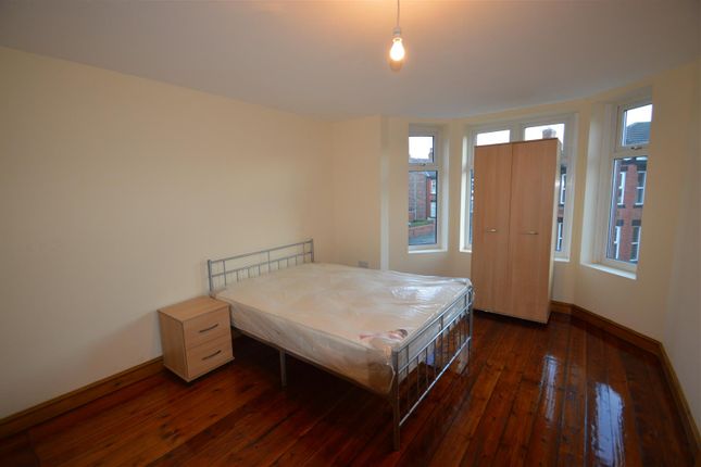 Langdale Road, Manchester photo 5