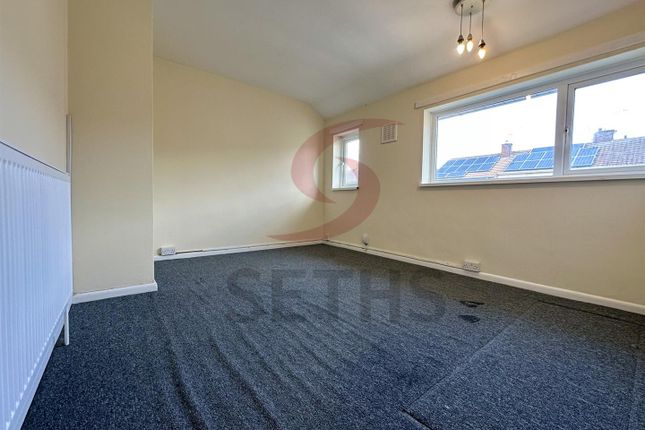 49, Eddystone Road, Leicester photo 4