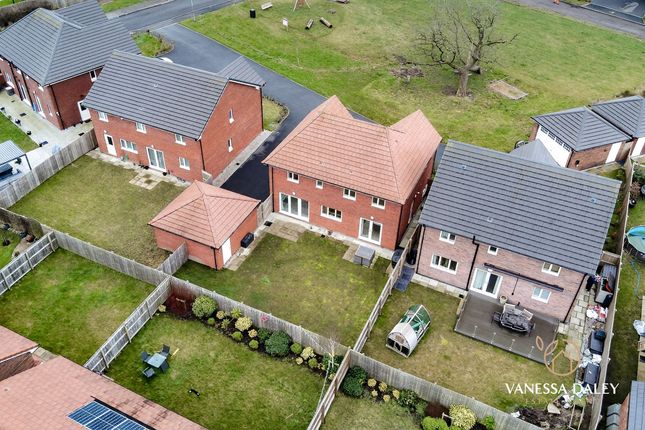 10, Cardwell Crescent, Preston photo 4