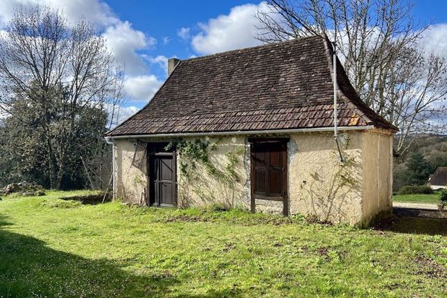 Property for sale in Thenon, Dordogne, Nouvelle-Aquitaine