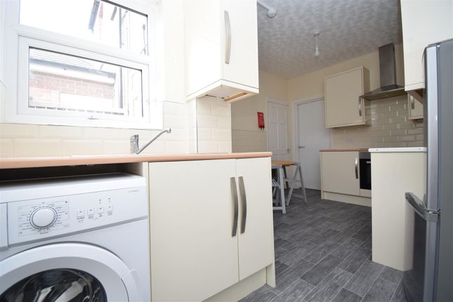 Terraced house to rent in Mill Street, South Kirkby