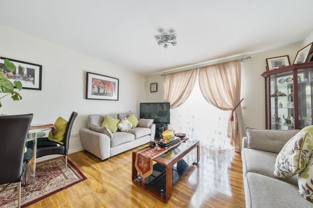 Flat for sale in Baroque Court, Prince Regent Road, Hounslow