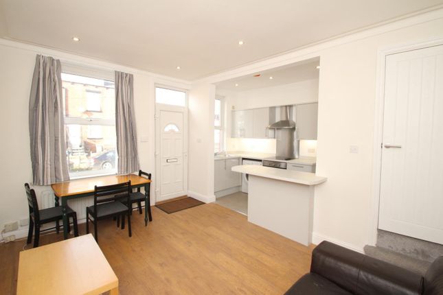 22, Sowood Street, Leeds photo 2
