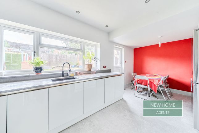 88, Alderney Gardens, Birmingham photo 4