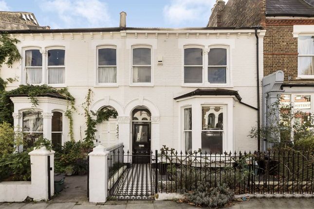 Thumbnail Property to rent in Cheverton Road, London
