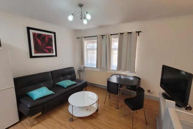 Thumbnail Terraced house to rent in Voss Street, London