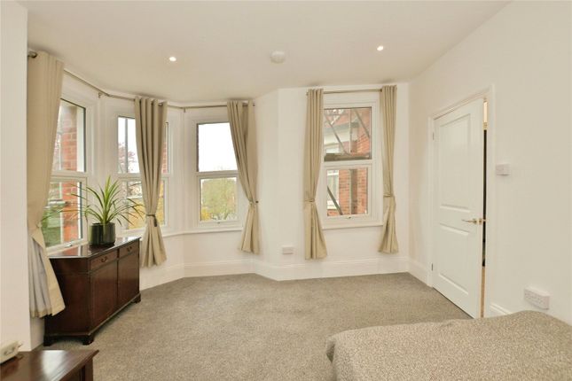 Flat 15 Trevarra Court, 30-32, Bouverie Road West, Kent photo 2