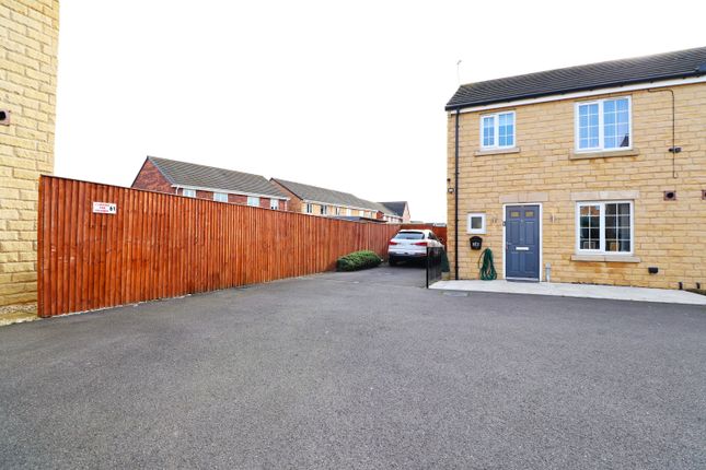 Thumbnail Town house for sale in Gower Way, Rawmarsh, Rotherham