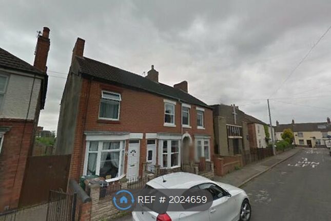 Thumbnail Terraced house to rent in Queen Street, Church Gresley, Swadlincote