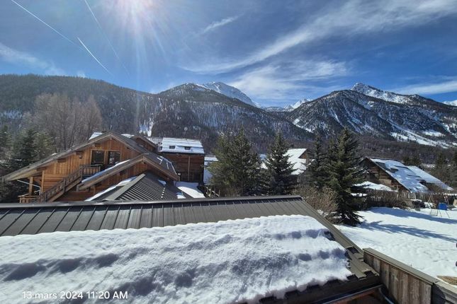 Chalet for sale in Street Name Upon Request, Nevache, Fr