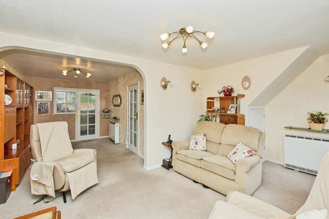 2, Hamilton Road, Derby photo 3